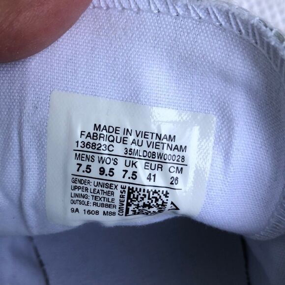 Converse - Picture 4 of 5